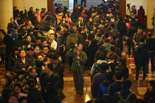 外媒:習(xí)近平“四個全面”成今年兩會主線