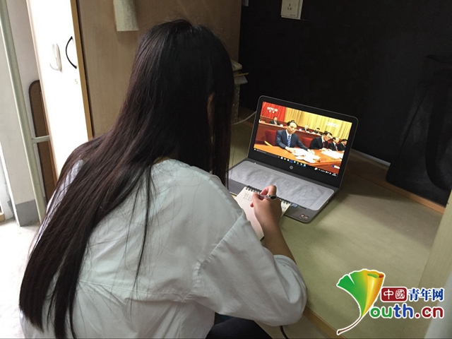 鎖定一個(gè)頻道 齊舉一面旗幟 同書(shū)一份答卷