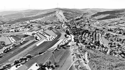 甘肅華家嶺:壯士埋骨地 蒼黃變青蔥 甘肅華家嶺:壯士埋骨地 蒼黃變青蔥