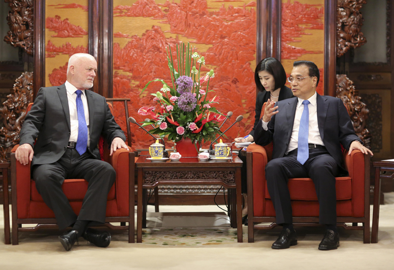 李克強(qiáng)會見聯(lián)大主席:共同應(yīng)對人類面臨的各項(xiàng)挑戰(zhàn)