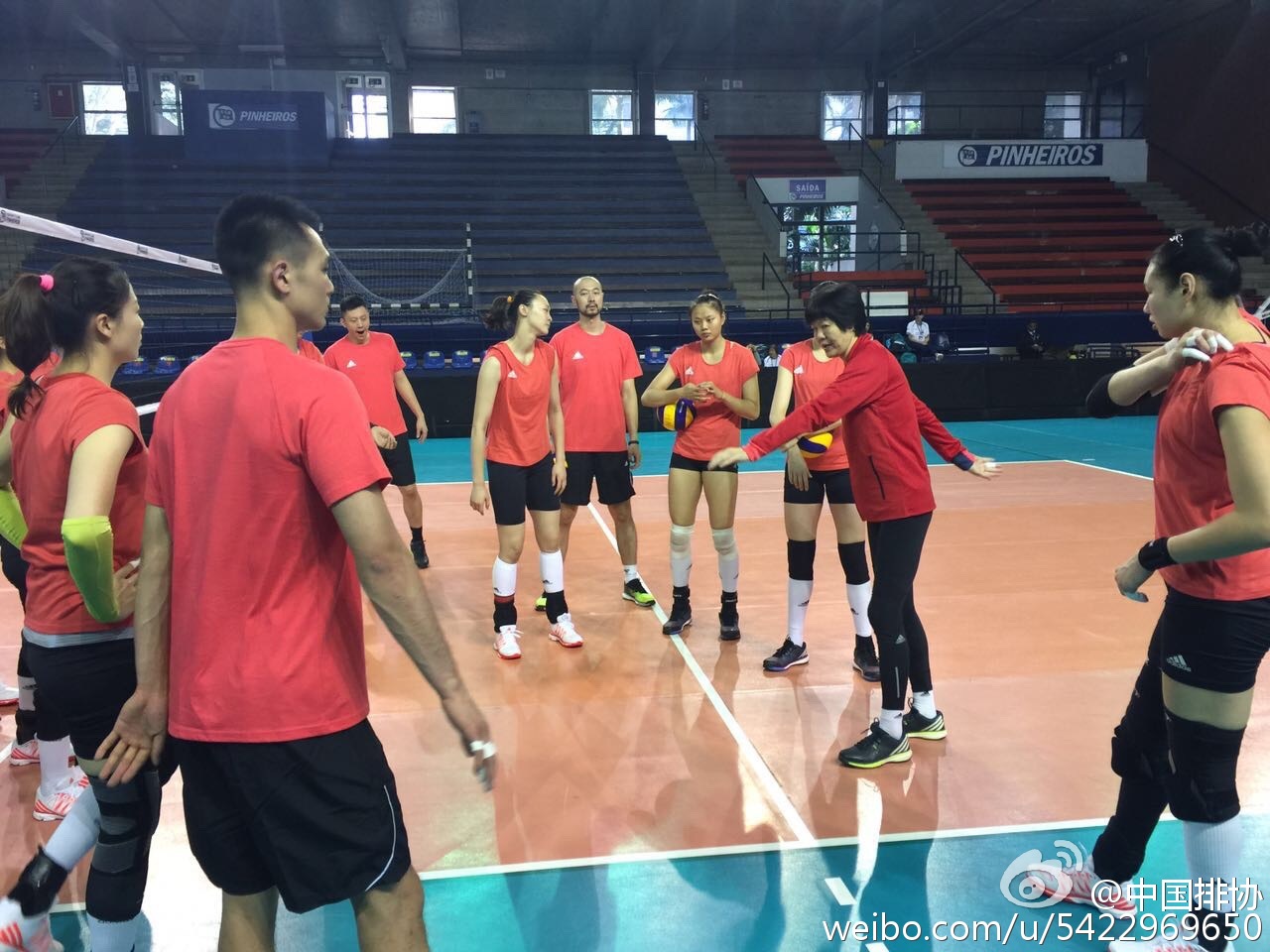 女排順利飛抵里約 圣保羅訓練營賽前忙備戰
