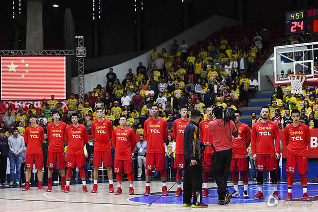 男籃奧運熱身巴西 趙繼偉奮力進攻