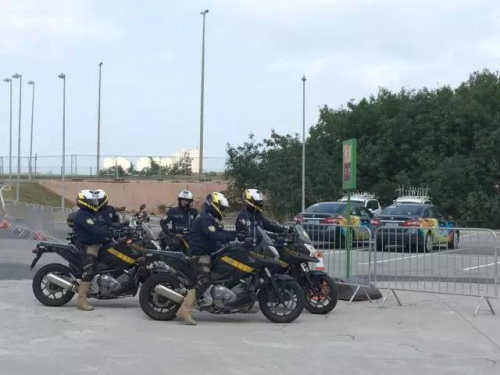 在奧運村閑逛能遇到誰? 寧澤濤溜達似“老干部”