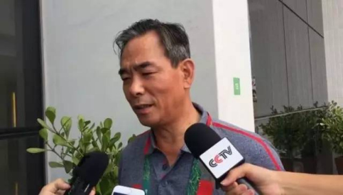 在奧運村閑逛能遇到誰? 寧澤濤溜達似“老干部”