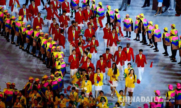 “西紅柿炒雞蛋”入場(chǎng)服火了！ 中國(guó)隊(duì)竟然穿了三屆奧運(yùn)