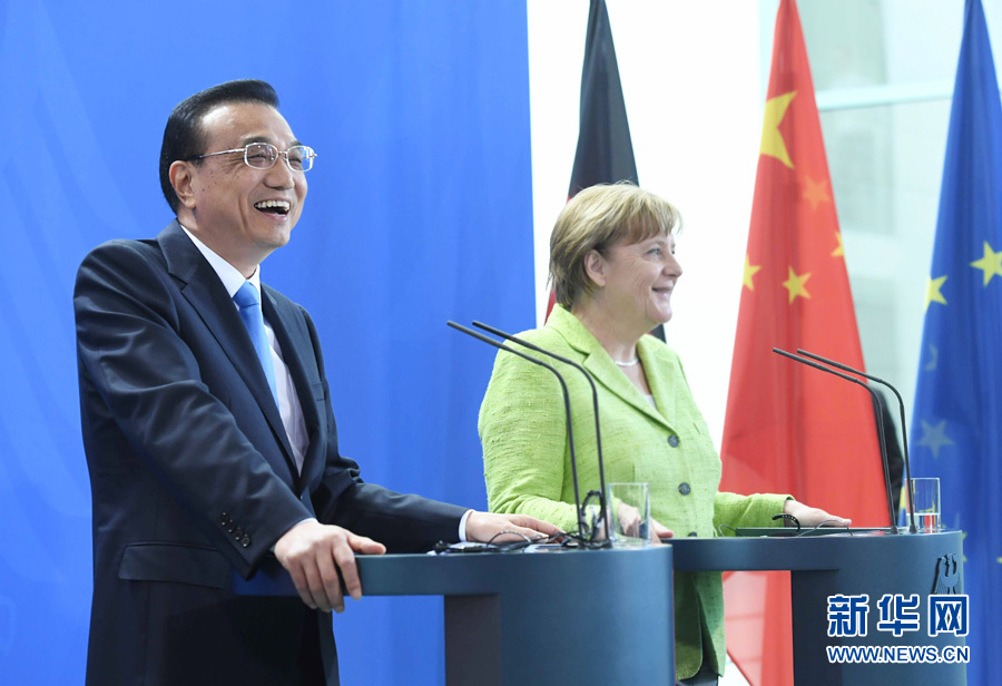 李克強與德國總理默克爾共同會見記者