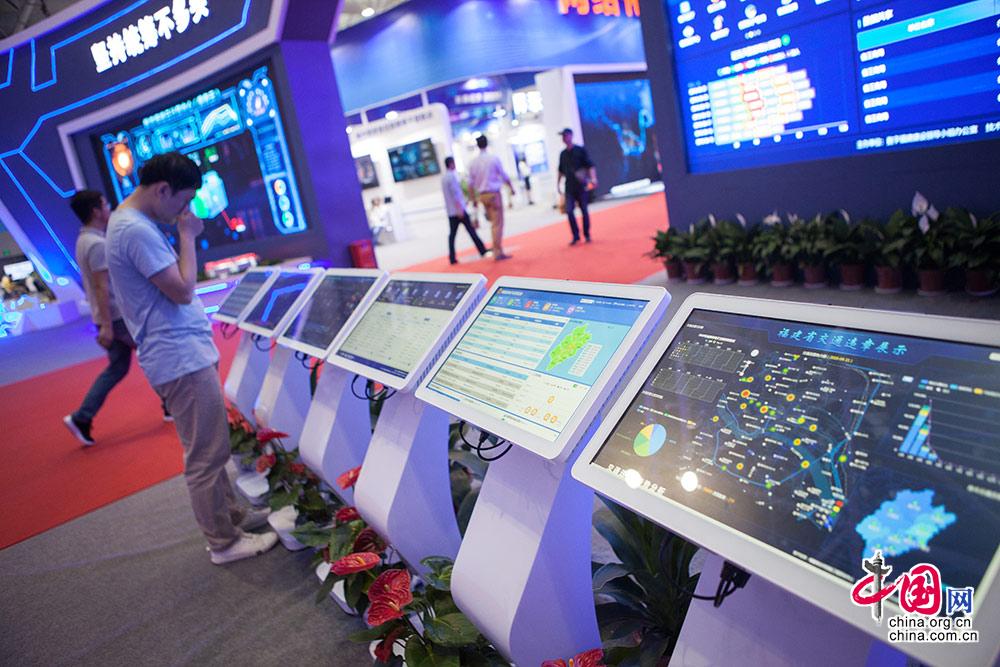 手勢支付、無人駕駛、 AI 導 覽 ……數字中國建設成果展覽會亮點搶先看 [ 組圖 ]