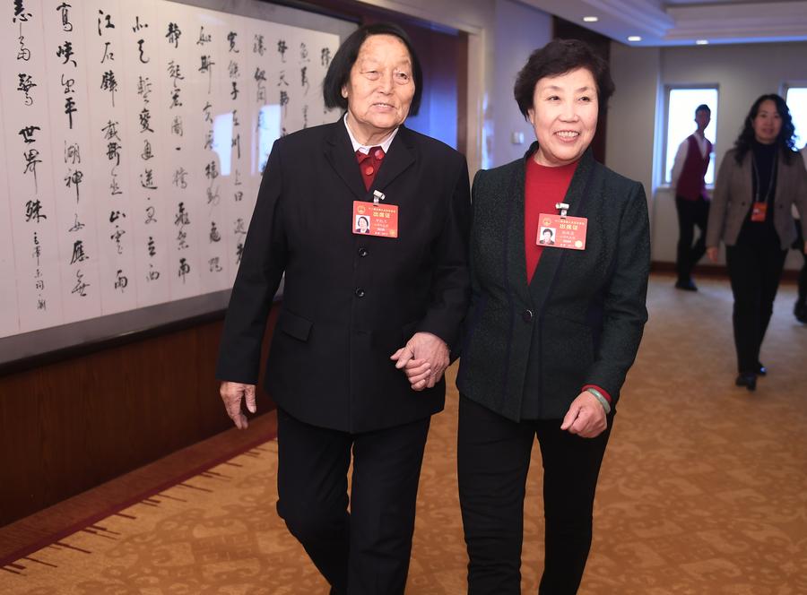 兩會上的女代表委員們：認真履職 一展風采