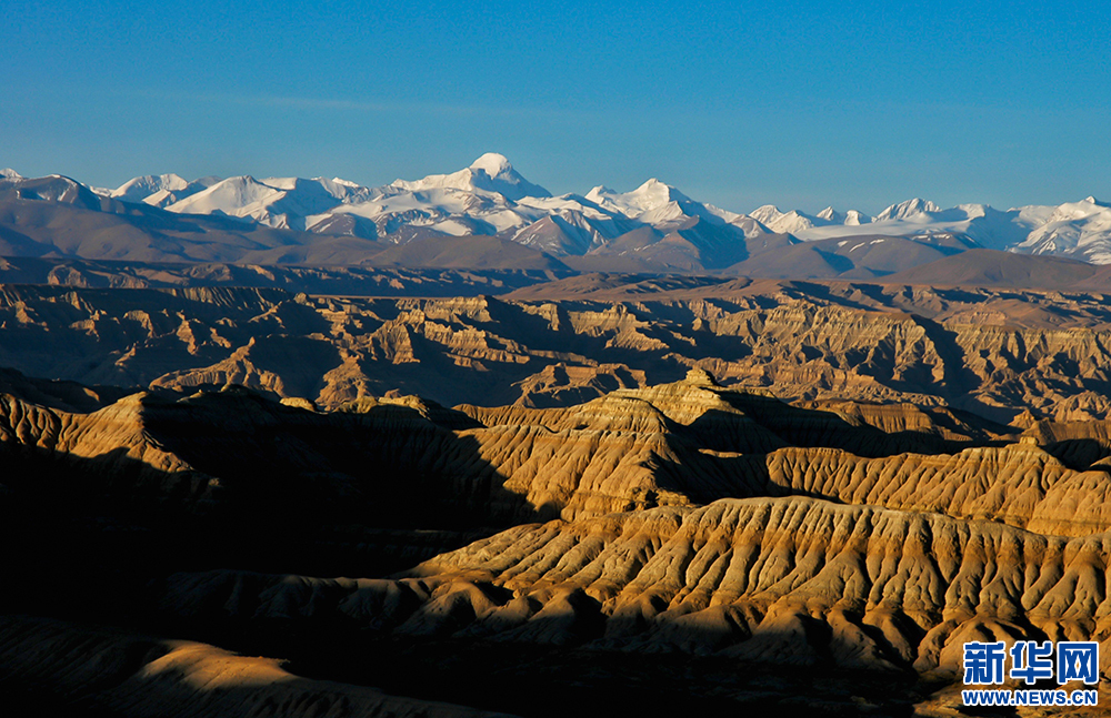 【新時(shí)代·幸福美麗新邊疆】與西藏阿里親密接觸不再遙遠(yuǎn)