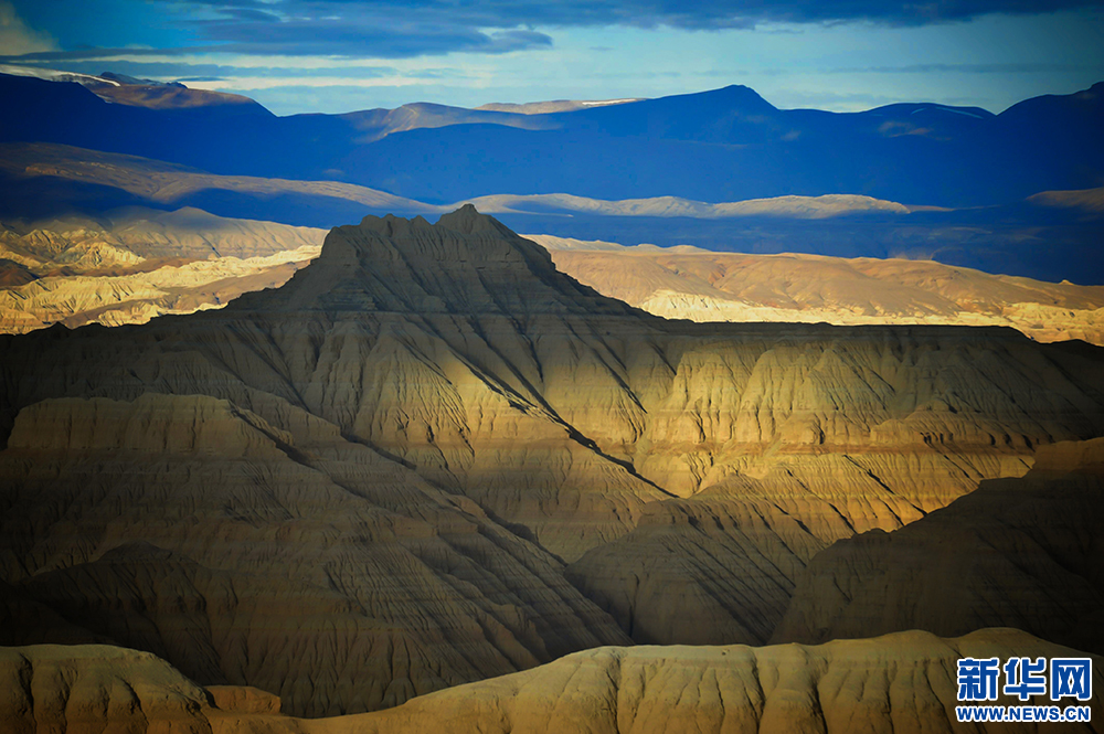【新時(shí)代·幸福美麗新邊疆】與西藏阿里親密接觸不再遙遠(yuǎn)