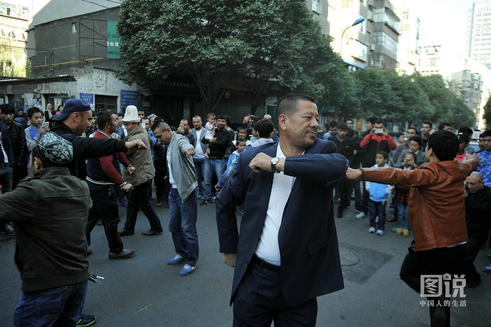 圖說中國人的生活：伊力扎提的古爾邦節