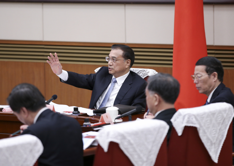 李克強主持召開國務院全體會議討論《政府工作報告（征求意見稿）》和《“十三五”規劃綱要（草案）（征求意見稿）》