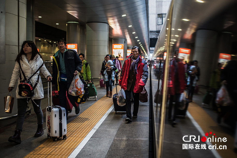 【網(wǎng)絡(luò)媒體走轉(zhuǎn)改】京廣線上的幸福列車(chē)