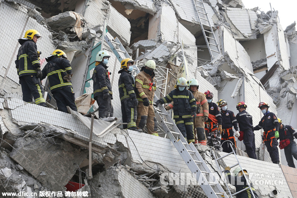 臺灣高雄發生6.7級地震 臺南市多處建筑倒塌