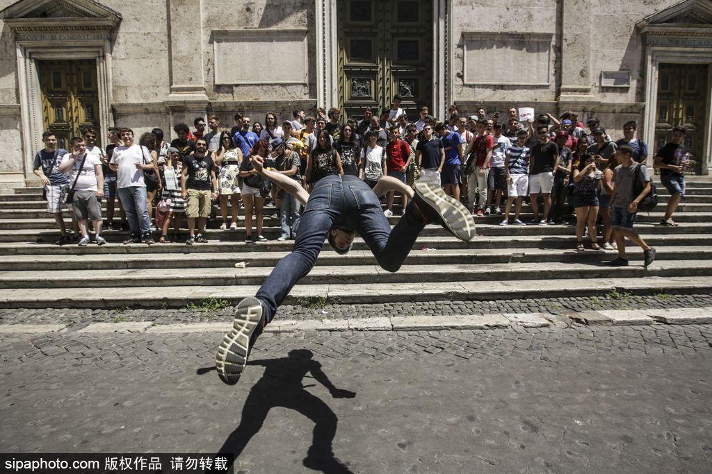 意大利羅馬：Pokemon Go玩家舉行首次集會(huì) 皮卡丘萌化人心