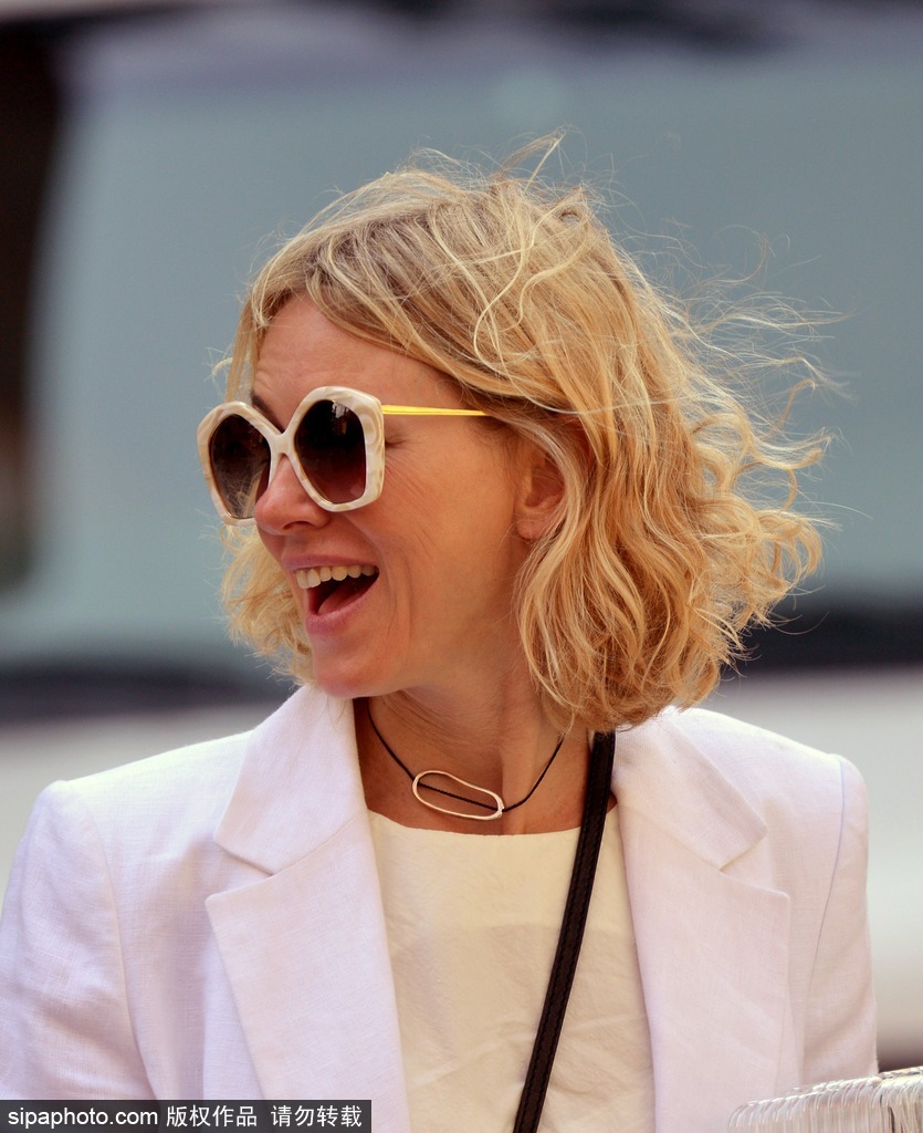 雷朋 鏡面……哪個明星的墨鏡最拉風？