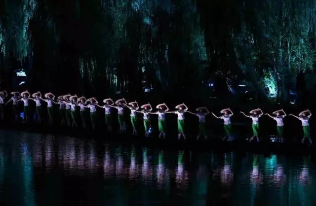 G20峰會(huì)第一天,習(xí)近平都在忙什么?