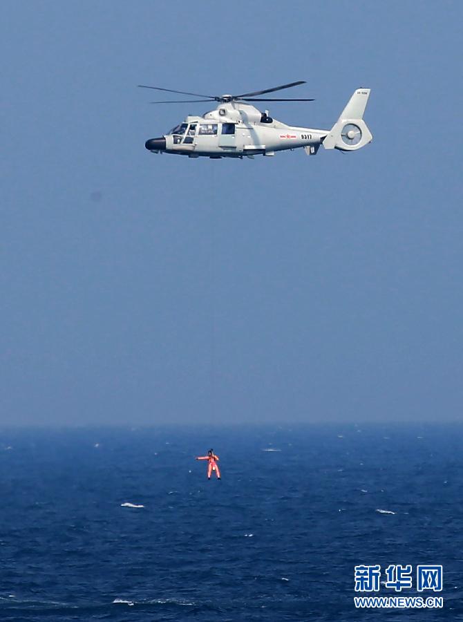 中俄“海上聯合—2016”軍事演習舉行海上聯合行動演練