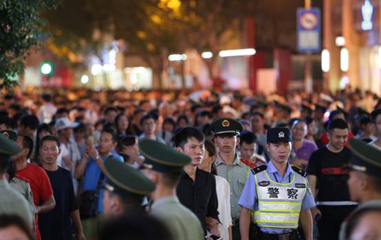 國慶節(jié)，向堅守在工作崗位上的人致敬