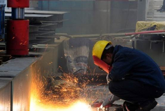 國(guó)慶節(jié)，向堅(jiān)守在工作崗位上的人致敬