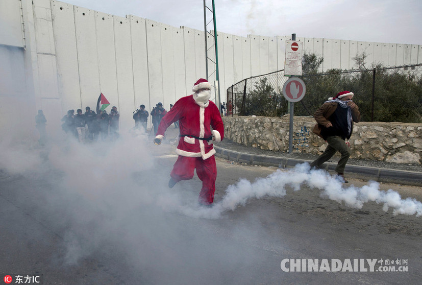 組圖：鏡頭下全球各地的圣誕老人們