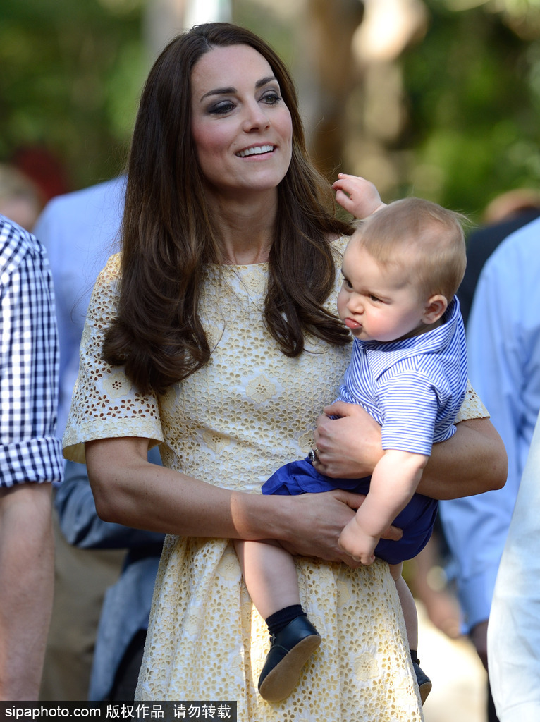 論抱娃我只服英國凱特王妃 王子公主萌態(tài)百出