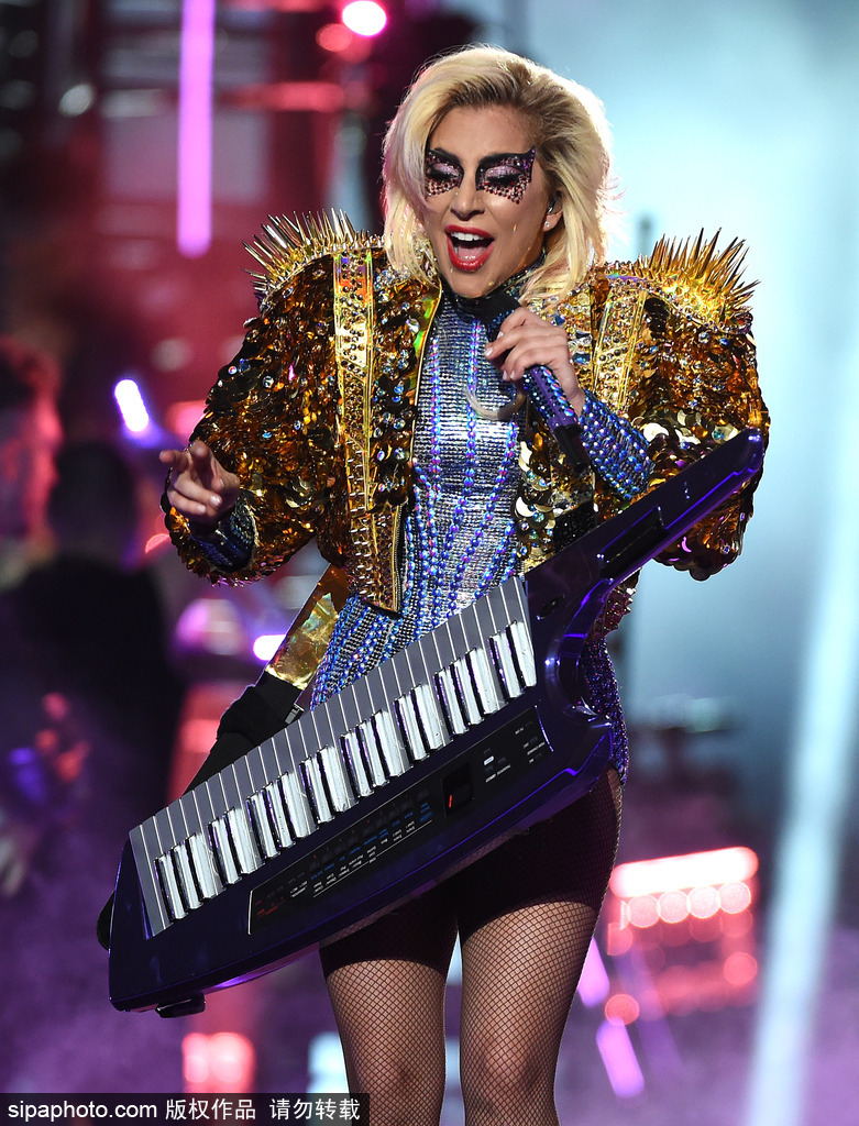 第51屆超級碗：Lady Gaga中場秀引爆全場