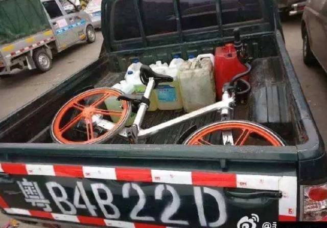成都共享單車被燒毀 盤點N種被“玩壞”的共享單車