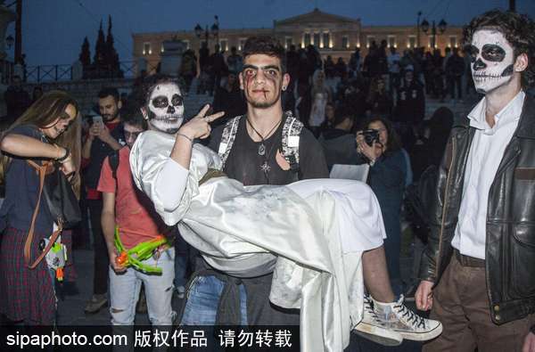 喪尸出籠！希臘雅典2017僵尸大游行血腥重口味（組圖）