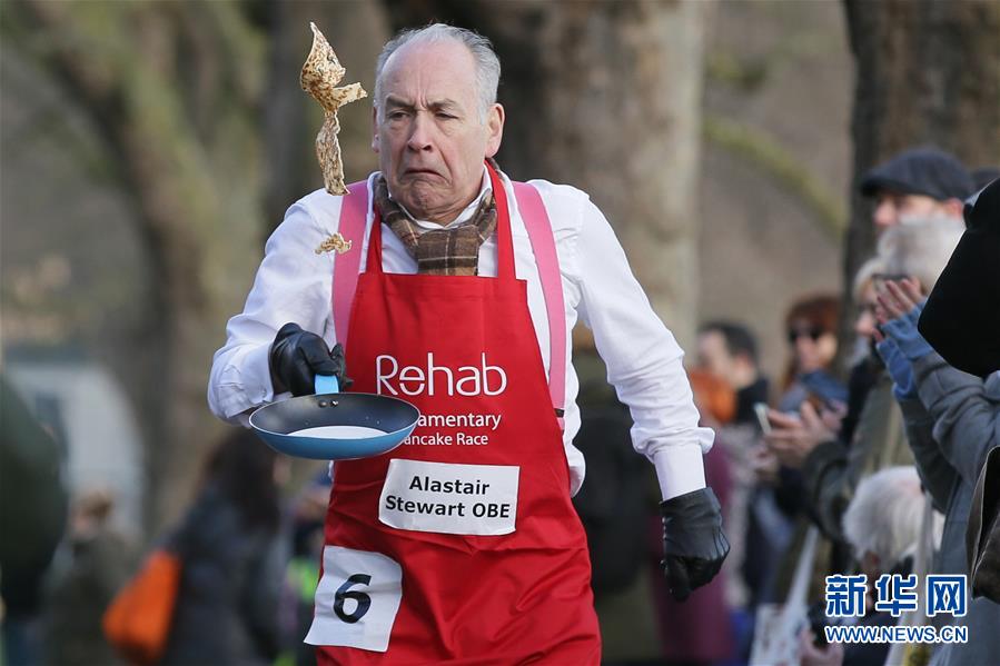英國：議會的顛煎餅跑比賽