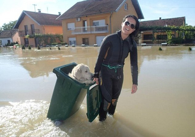 人間自有真情在！鏡頭記錄全球溫情瞬間（組圖）