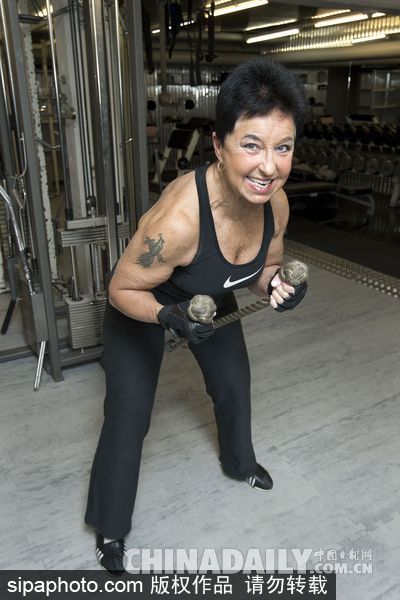 健身永不老！瑞典80歲奶奶秀結(jié)實(shí)線條肌肉