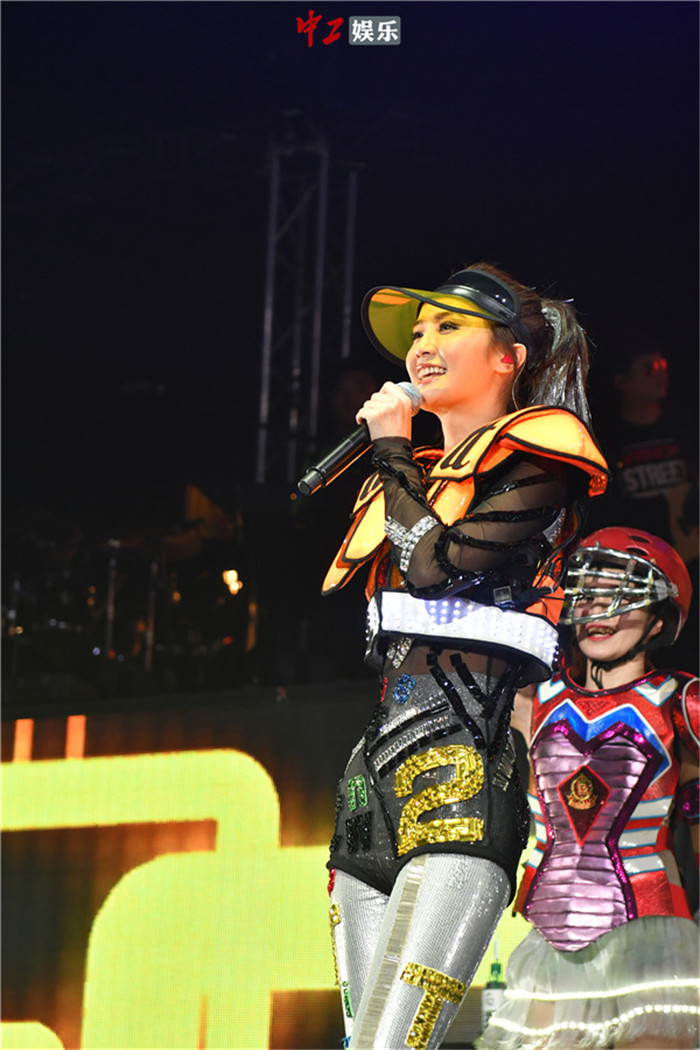 Twins美國演唱會圓滿落幕 國內(nèi)巡演即將唱響