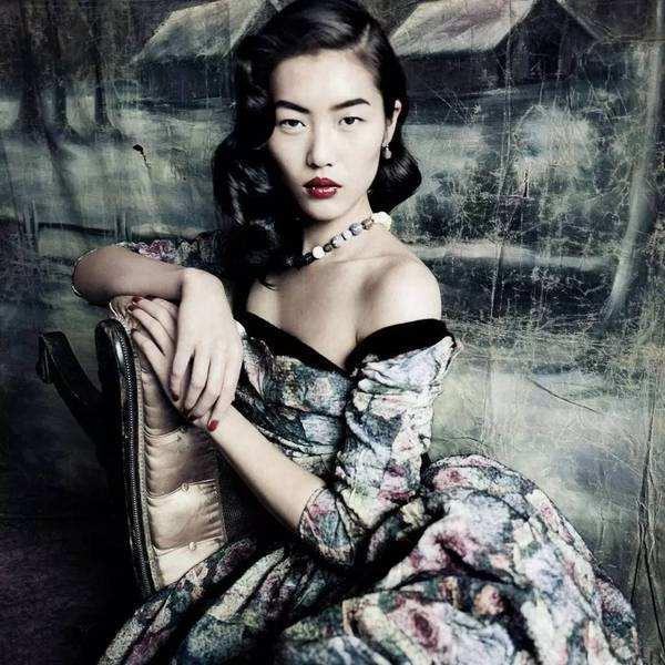 她是最美校花顏值力壓奶茶妹妹 因參加何炅的節(jié)目形象崩塌