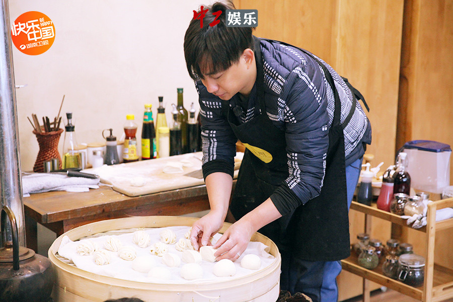 《向往的生活》90后做客活力無(wú)限 鄉(xiāng)村生活傳遞青春能量