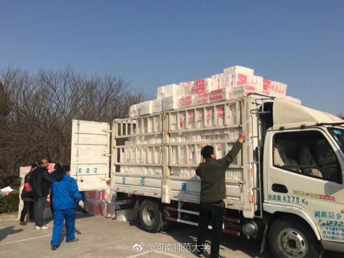 高校發(fā)衛(wèi)生紙福利 網(wǎng)友：看看別人家的學(xué)校！【圖】