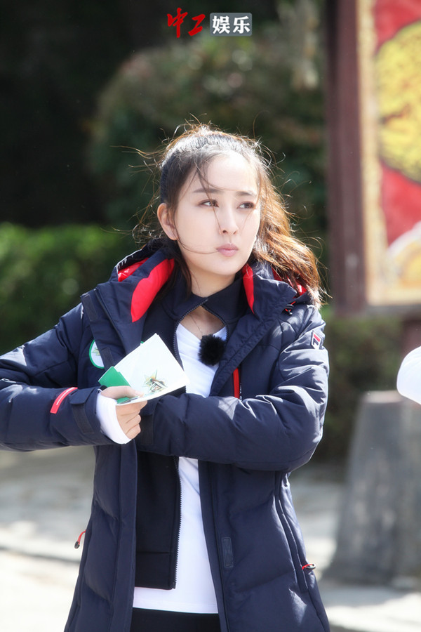 《二十四小時(shí)》大張偉無(wú)心任務(wù)賞美景 陳坤煲雞湯遭 “神補(bǔ)刀”[組圖]