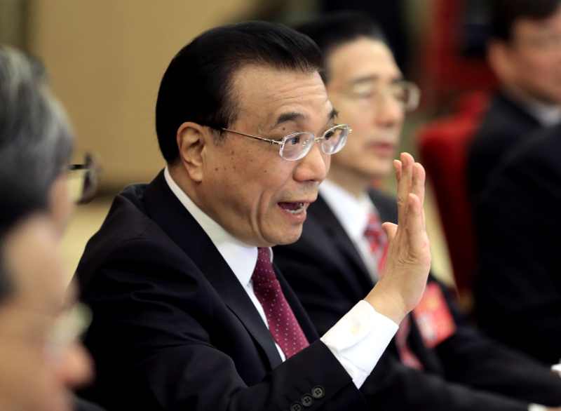 李克強:查個地條鋼比你批個鋼鐵項目震動可大多了