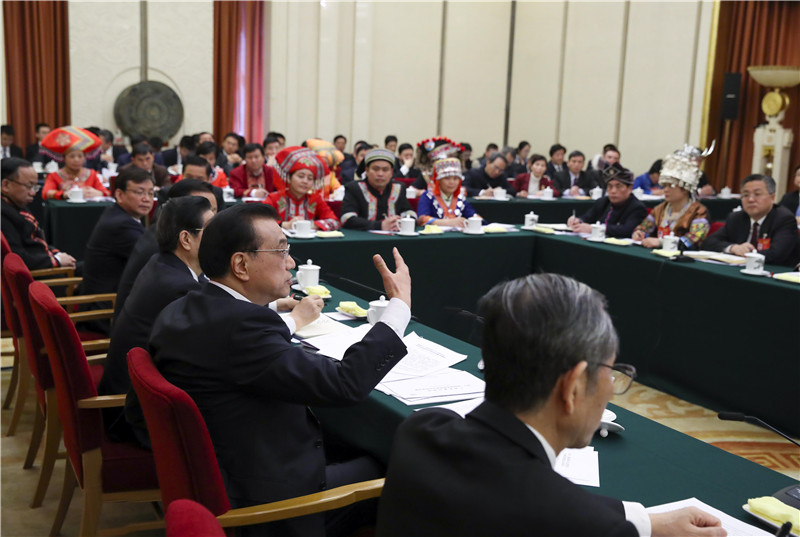 李克強:查個地條鋼比你批個鋼鐵項目震動可大多了