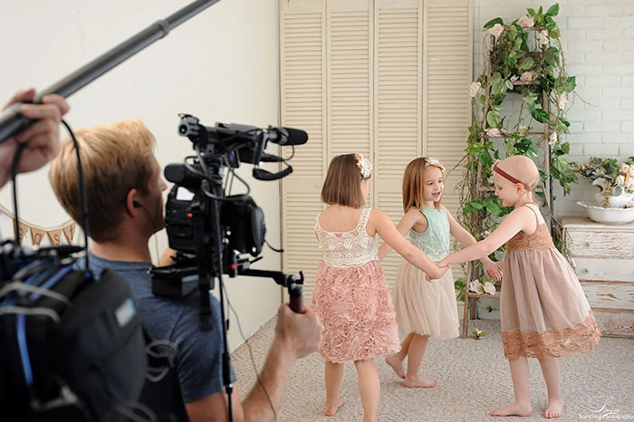 三個(gè)患癌女孩時(shí)隔三年同拍抗癌照片