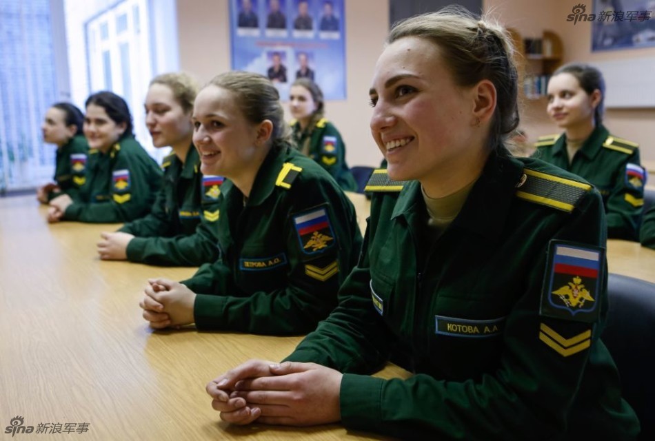 高顏值高材生!俄航天學(xué)院培養(yǎng)美女間諜讀圖員