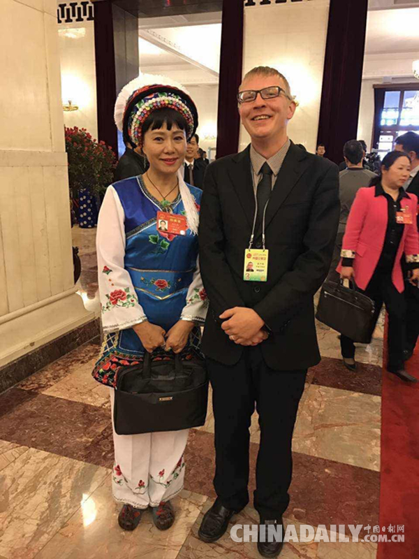 艾瑞克跑兩會 | 第六集:關于代表和委員的清晰表達,艾瑞克有話講