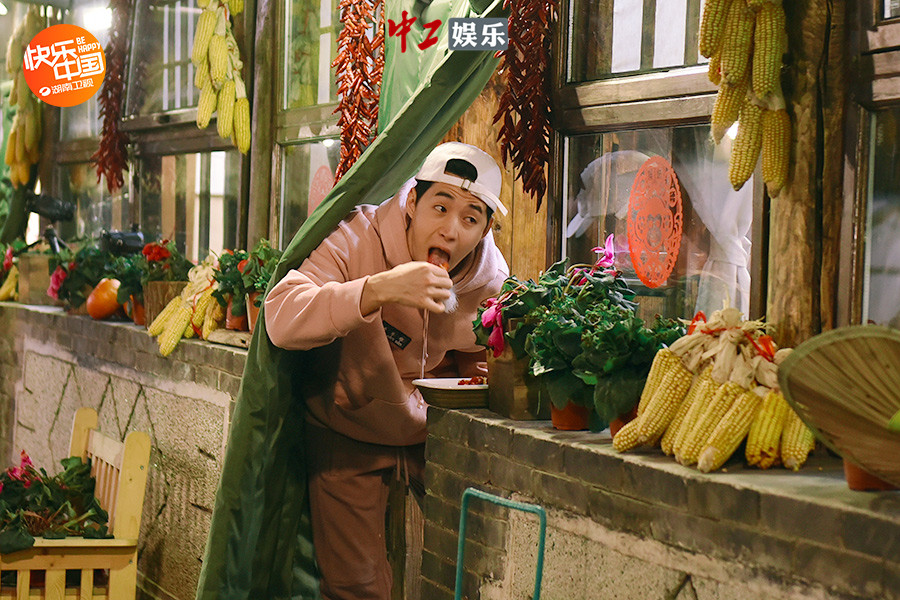 《向往的生活》李冰冰包餃子技能滿點 拿手東北菜不輸黃磊