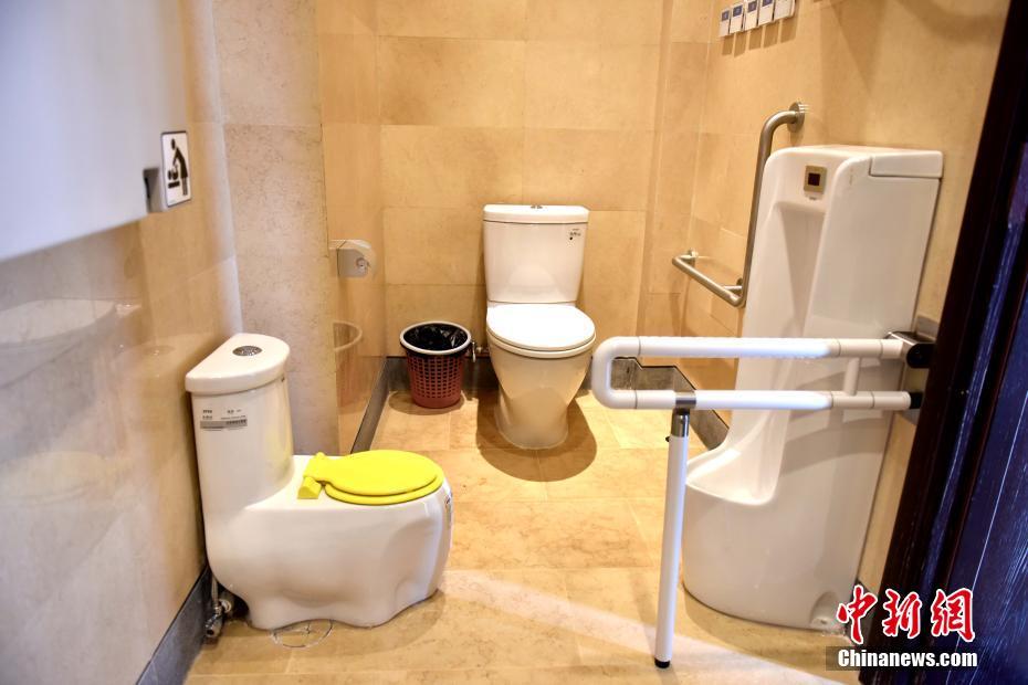 陜西首家“第三衛生間”亮相華清宮