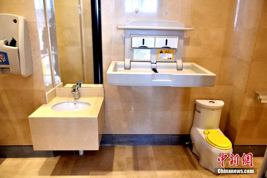 陜西首家“第三衛生間”亮相華清宮