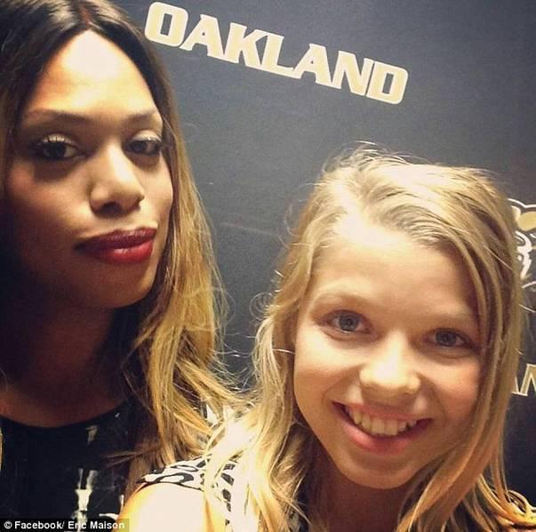 驚呆！母子雙雙變性成史上第一對(duì)變性父女