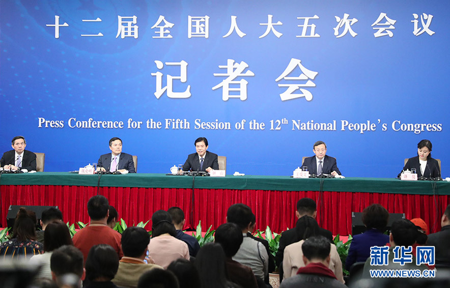 王受文:中國現(xiàn)在吸引外資的優(yōu)勢是很扎實(shí)的、多方面的