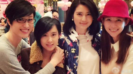 洪欣朱茵蔡少芬陳法蓉相擁合影 網友：一群天仙！