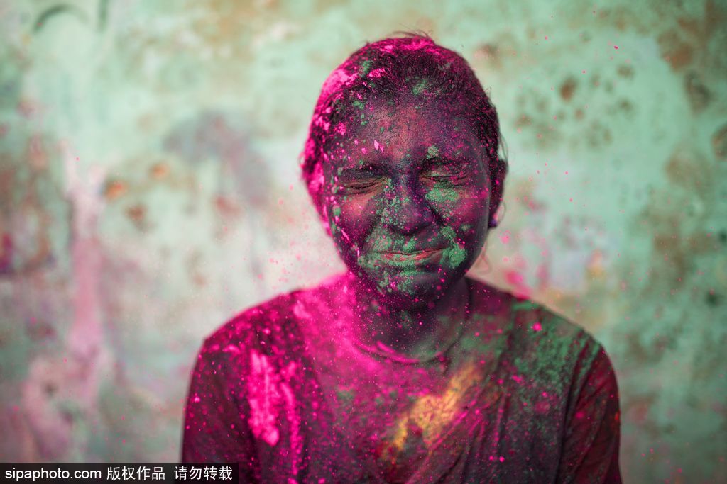 最多彩的笑臉 記錄印度金奈胡里節兒童肖像
