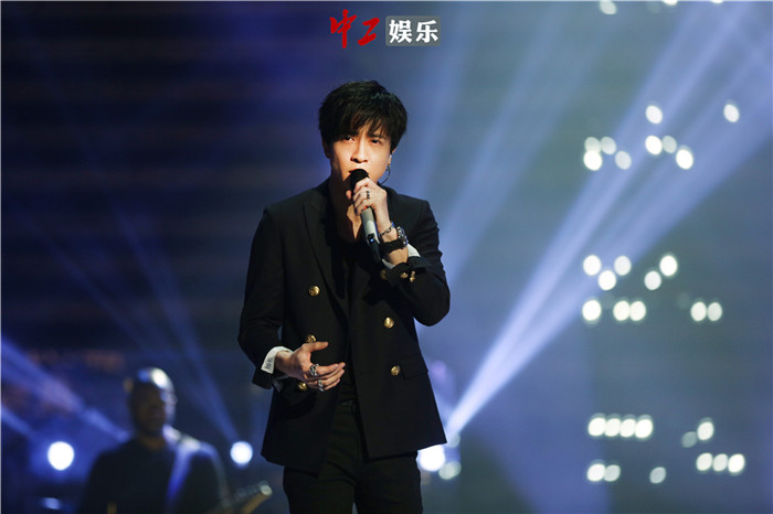 薛之謙“遺珠金曲”據(jù)說(shuō)《一半》比《演員》還好聽(tīng)